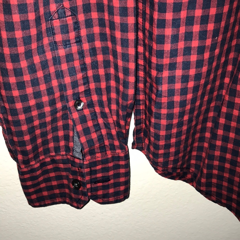 BUTTON UP - Picture 4 of 5